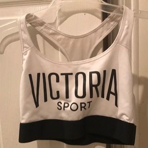 Victoria sport bra! worn once! No flaws! Size M.